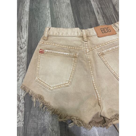 Urban Outfitters BDG High-Waisted Cheeky Cutoff Shorts – Size 25 - Picture 3 of 8